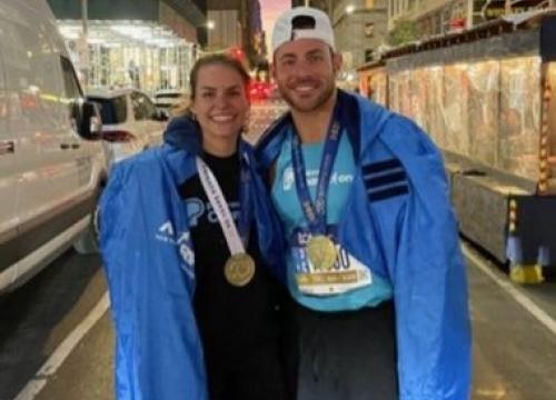 Wendy and Jamie, Parkinson's Champions run for their Mom