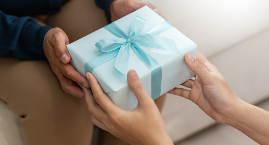 Four Easy Gift Wrapping Ideas for Seniors With Arthritis